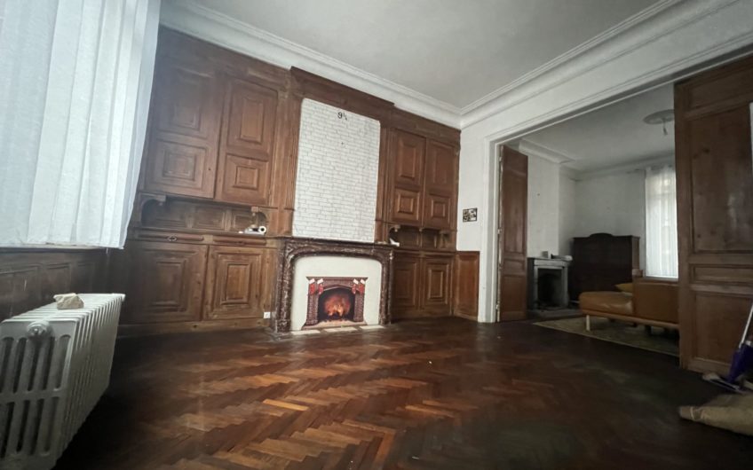 Saint Anne Maison bourgeoise de 260 m2 6 chambres Cour